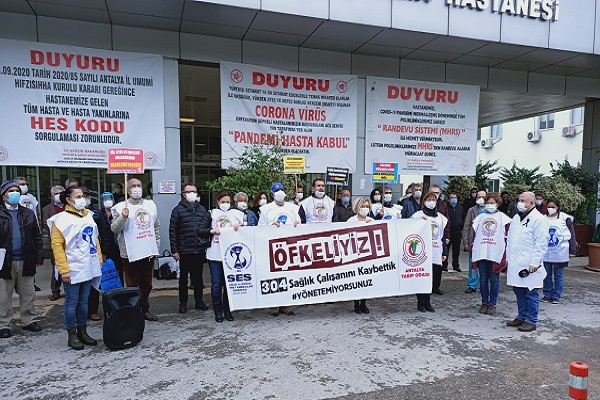 Öfkeliyiz
