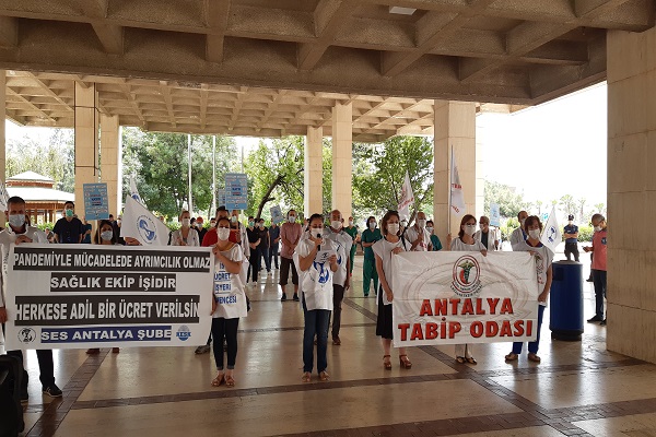 Sağlığımızdan Da, Haklarımızdan Da Vazgeçmeyeceğiz